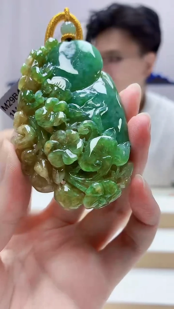 未镶嵌定制翡翠4688zm-毛货挂件101