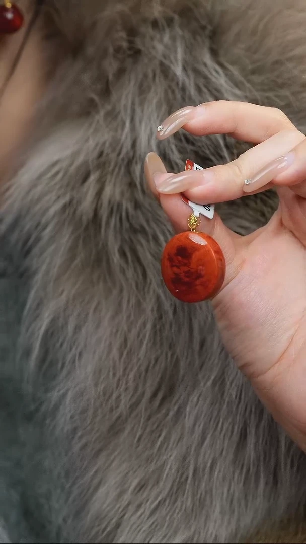 18K金镶嵌吊坠南红玛瑙D-860