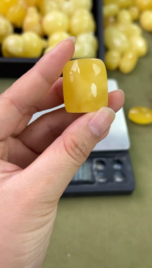 裸石琥珀未镶嵌琥珀蜜蜡吊坠