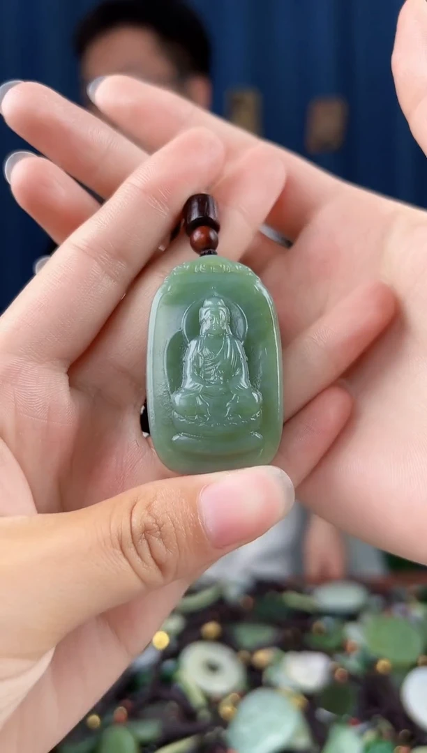 未镶嵌和田玉挂件拍一发一