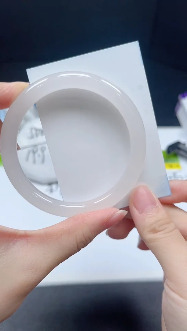 石英质玉手镯未镶嵌051-5859