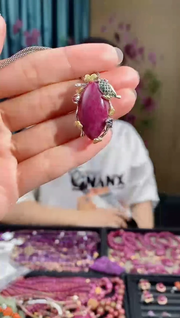 银S925镶嵌吊坠(不含链)红宝石190