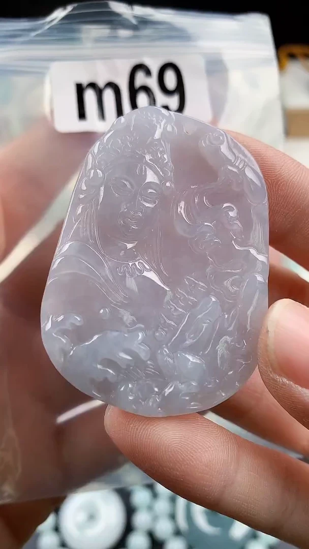 颈饰未镶嵌缅甸天然翡翠吊坠