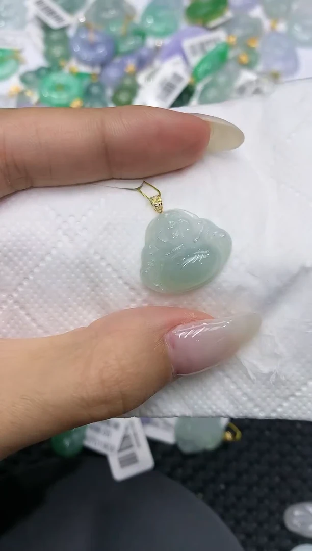 颈饰18K金镶嵌翡翠111111111111