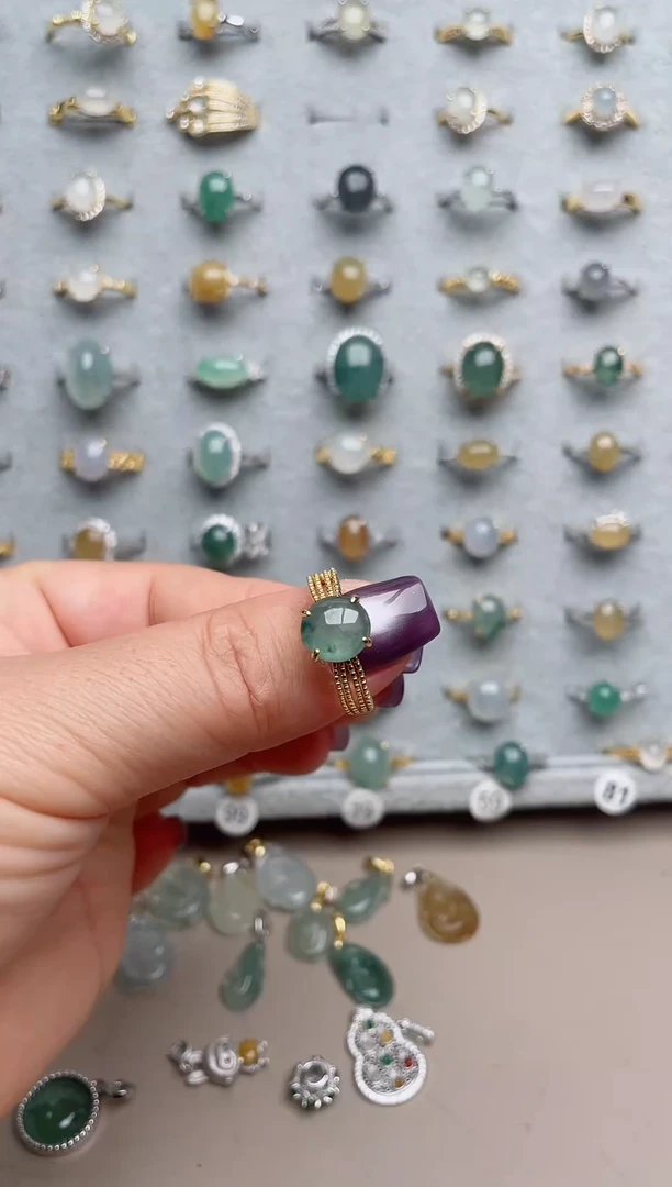 翡翠戒指银S925镶嵌.