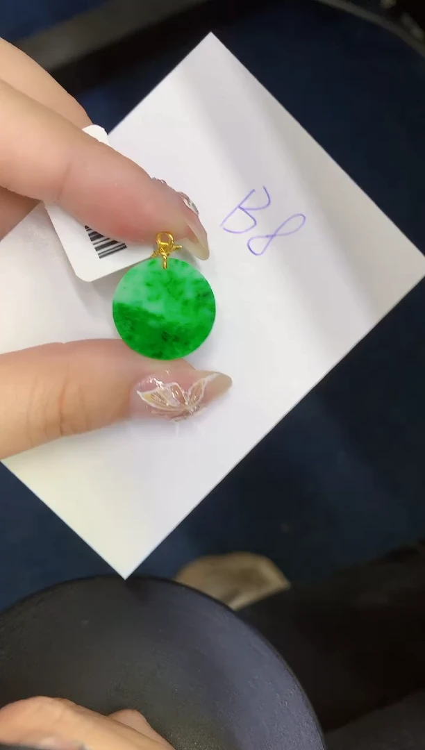 【闪购商品】翡翠颈饰18K金镶嵌0000000000