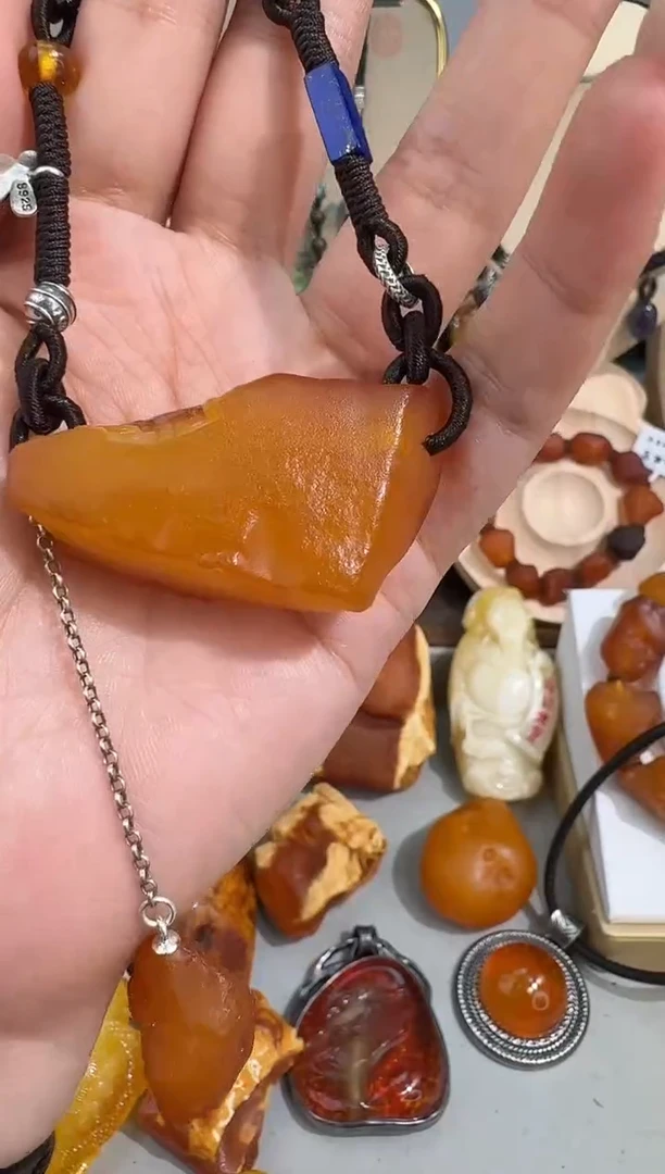 未镶嵌琥珀裸石露*琥珀