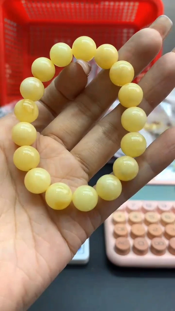 未镶嵌琥珀珠宝奇石1668