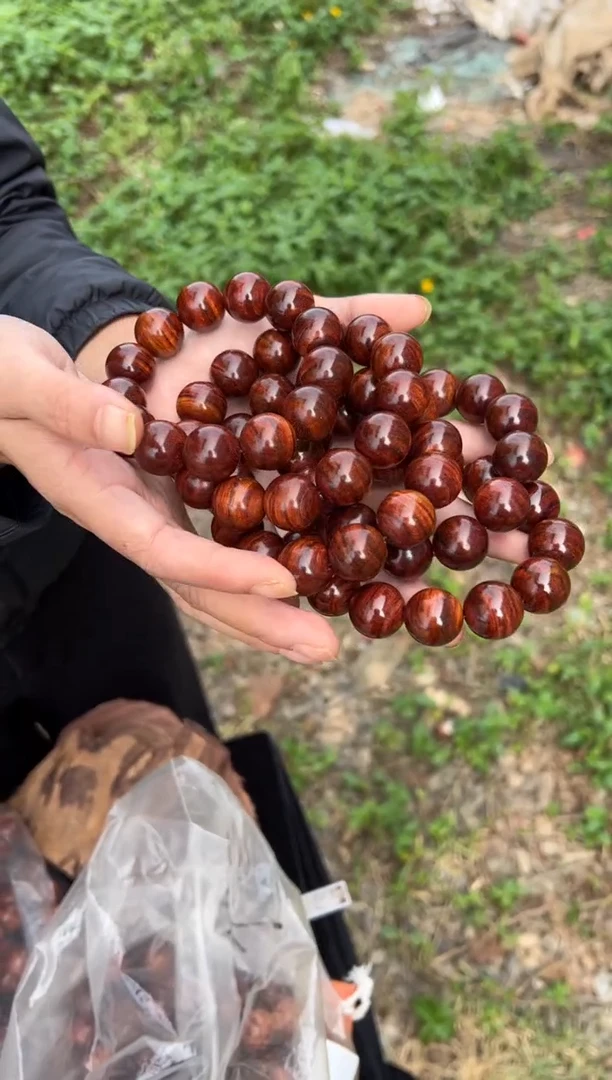 黄花梨/降香黄檀A008海南黄花梨1.8圆珠手串198多样性发一