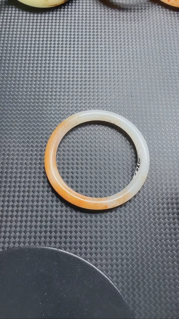 和田玉手镯未镶嵌303圈口55.6