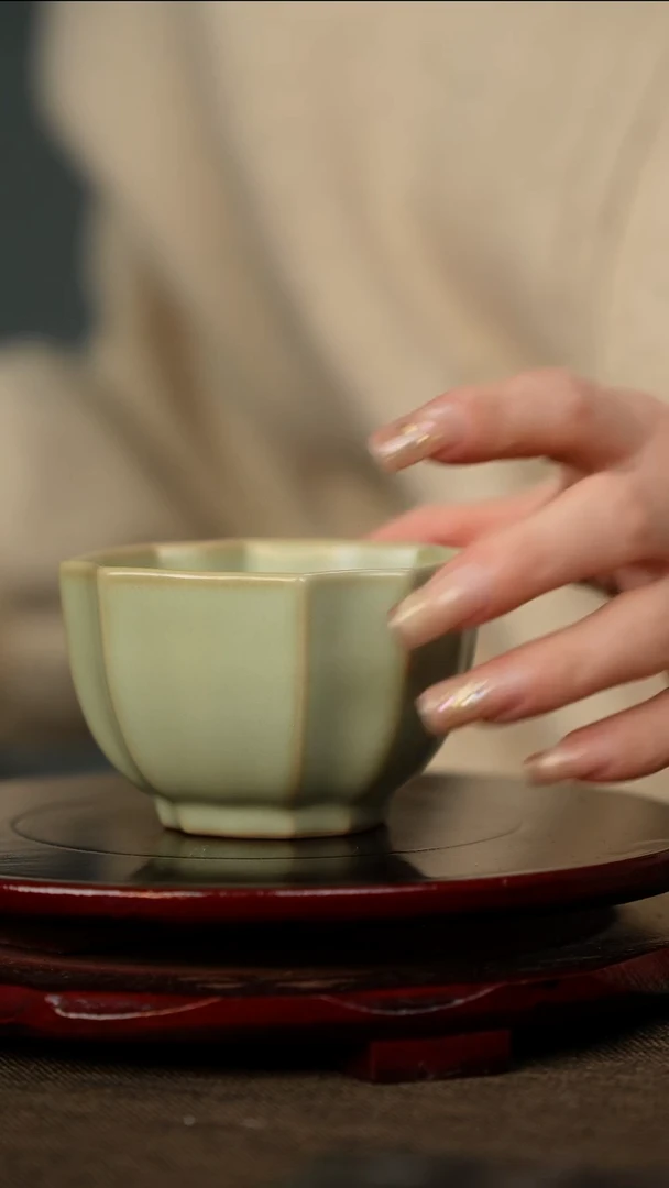 全品 粉青 四方葵口杯