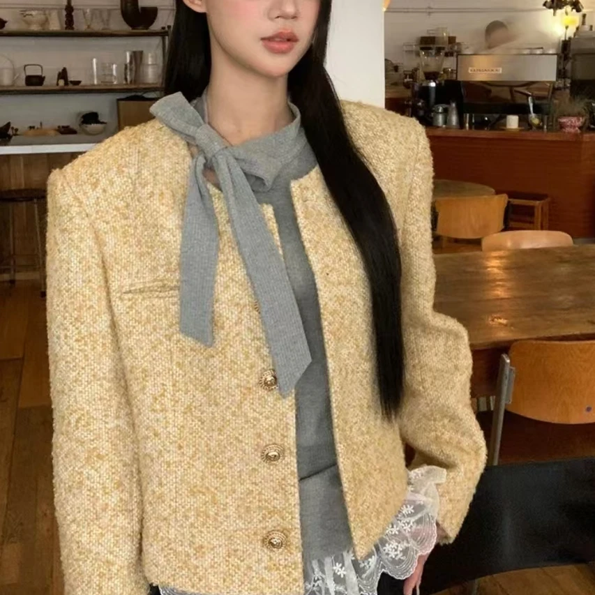 【现货+运费险】黄色高级圆领小香风短款羊毛外套小个子法式ZF8054