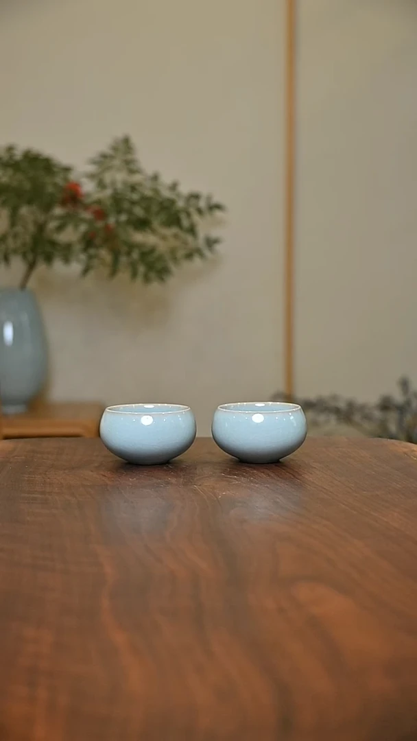 禅定杯2只 天青 微瑕 无款