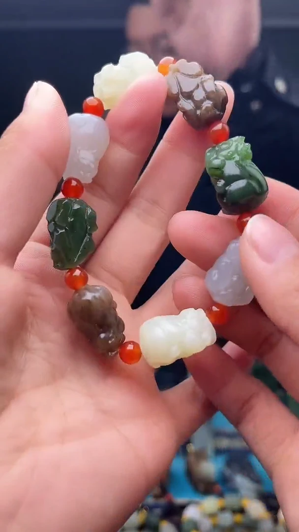 未镶嵌和田玉挂件1