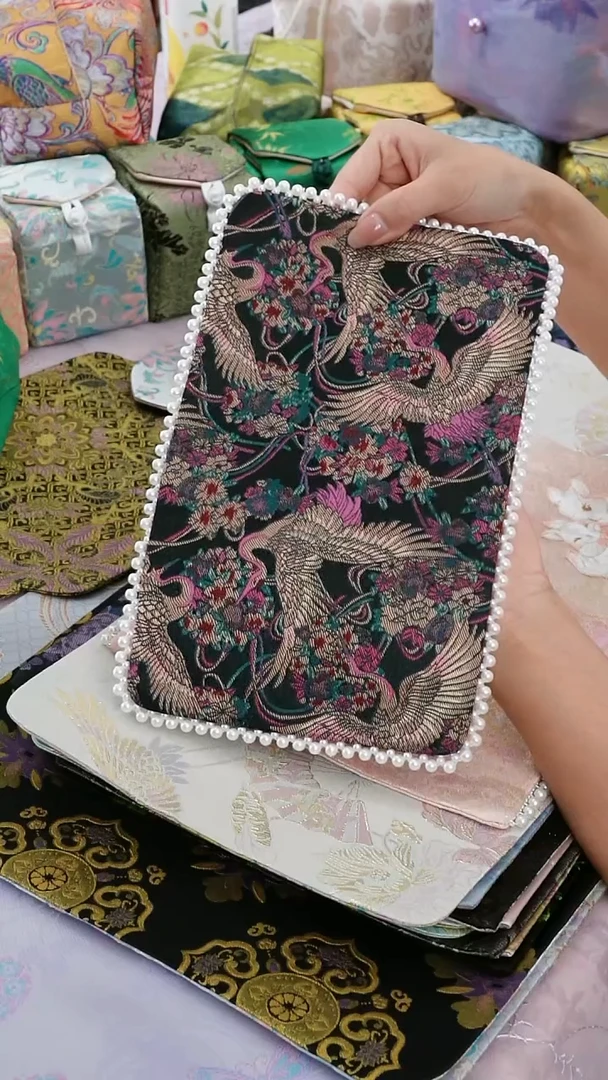 中高端布艺全场亏米