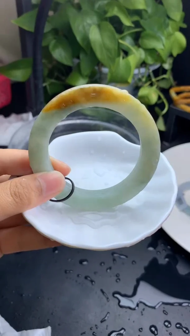 【闪购商品】定制翡翠翡翠手镯定制未镶嵌黄加绿50-60