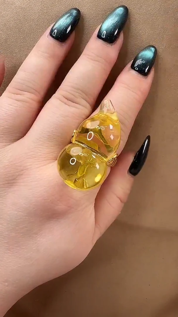 琥珀颈饰未镶嵌戒指