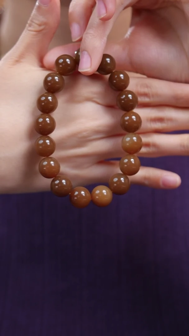 未镶嵌和田玉车挂和田玉