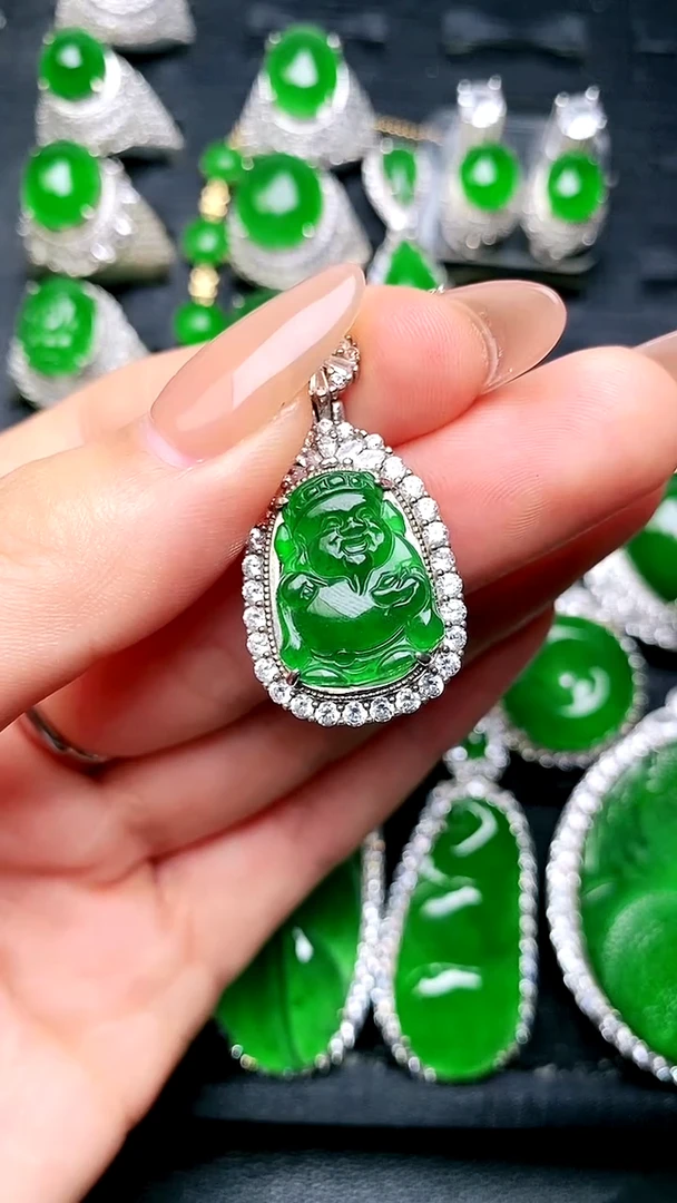 【闪购商品】翡翠吊坠(赠链)银S925镶嵌财神吊坠