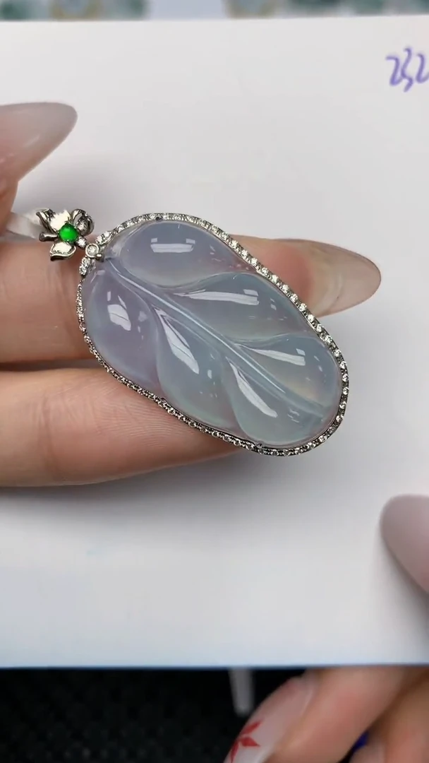 【闪购商品】翡翠颈饰18K金镶嵌天然翡翠A货