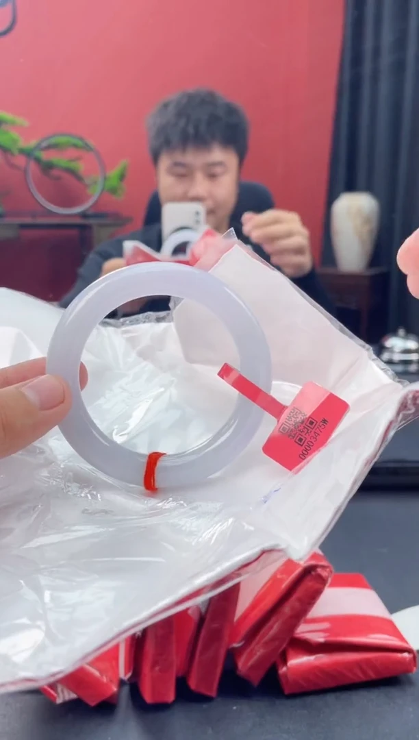未镶嵌手镯翡翠2