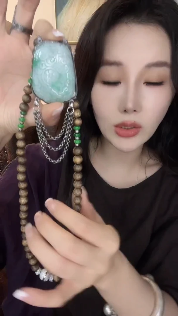 颈饰未镶嵌翡翠宝*姐翡翠E101