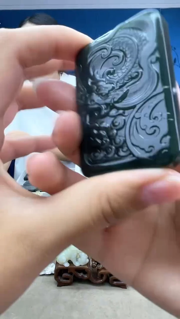 和田玉未镶嵌颈饰1