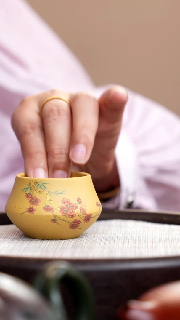 茶壶紫砂黄金段合欢杯红梅