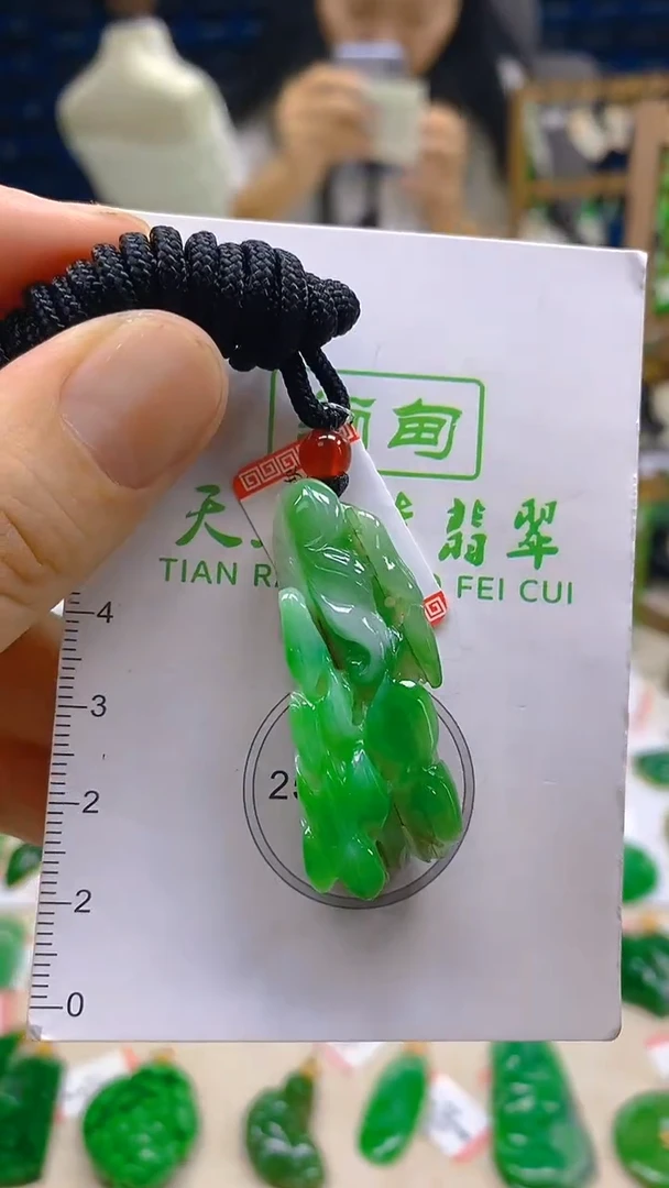 颈饰未镶嵌翡翠新号开播 全场乱卖