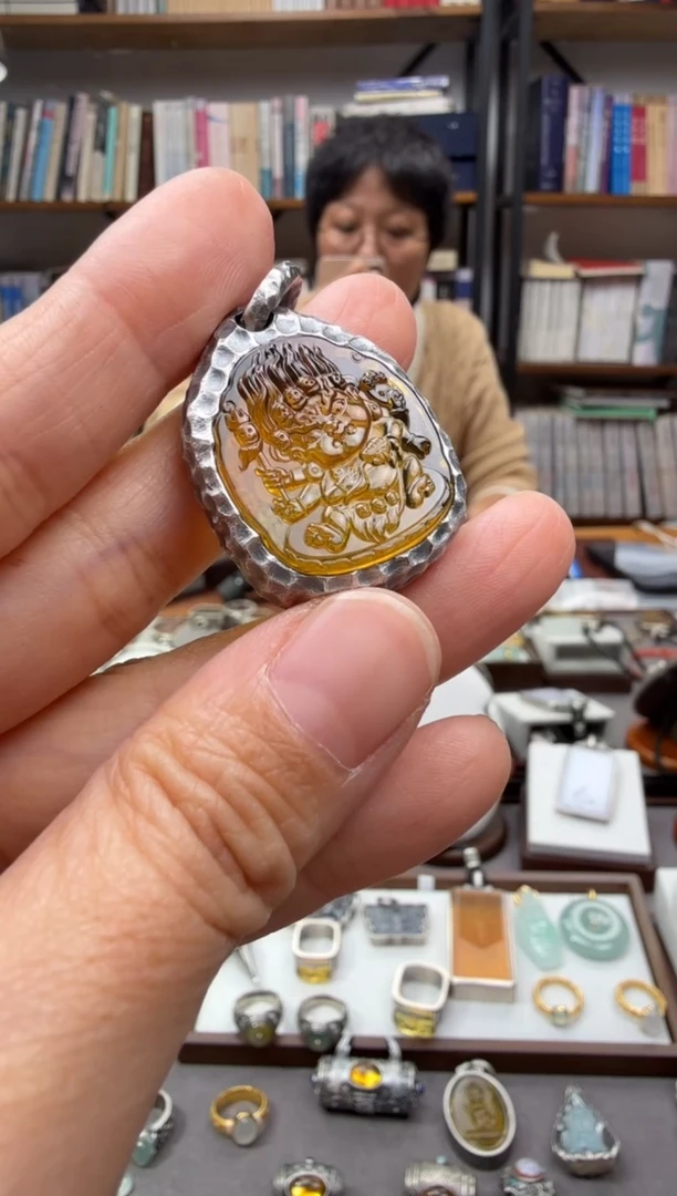 琥珀颈饰未镶嵌6**哥大黑天