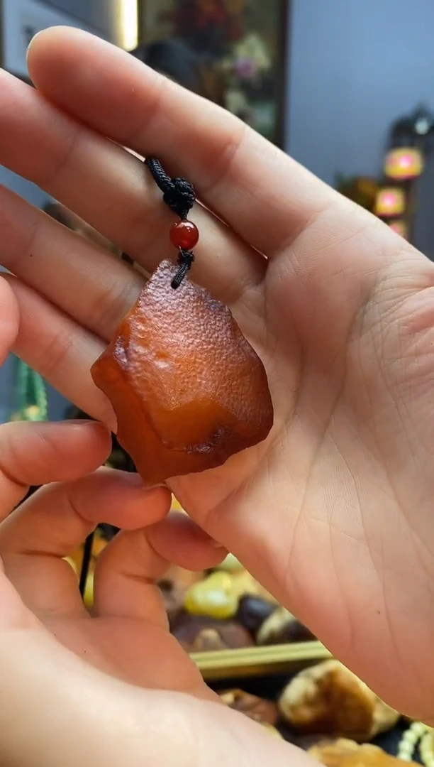 琥珀颈饰未镶嵌吊坠