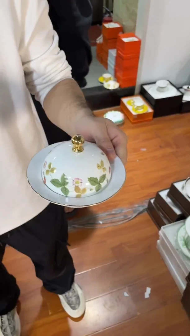 杯鸿辉家品牌瓷器，京东包邮！