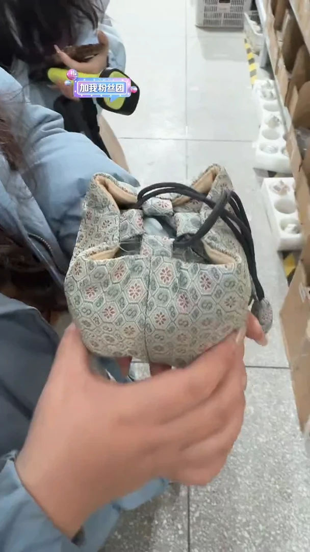 【闪购商品】瓷片第一版@@229天青兔子