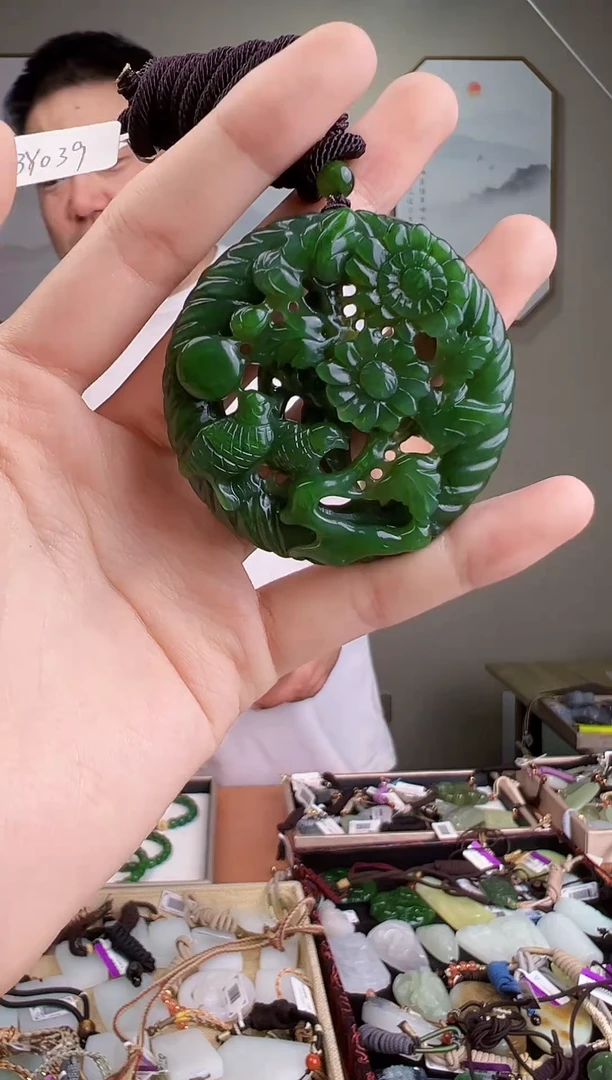 颈饰未镶嵌和田玉多样性发货 拍一单发一个