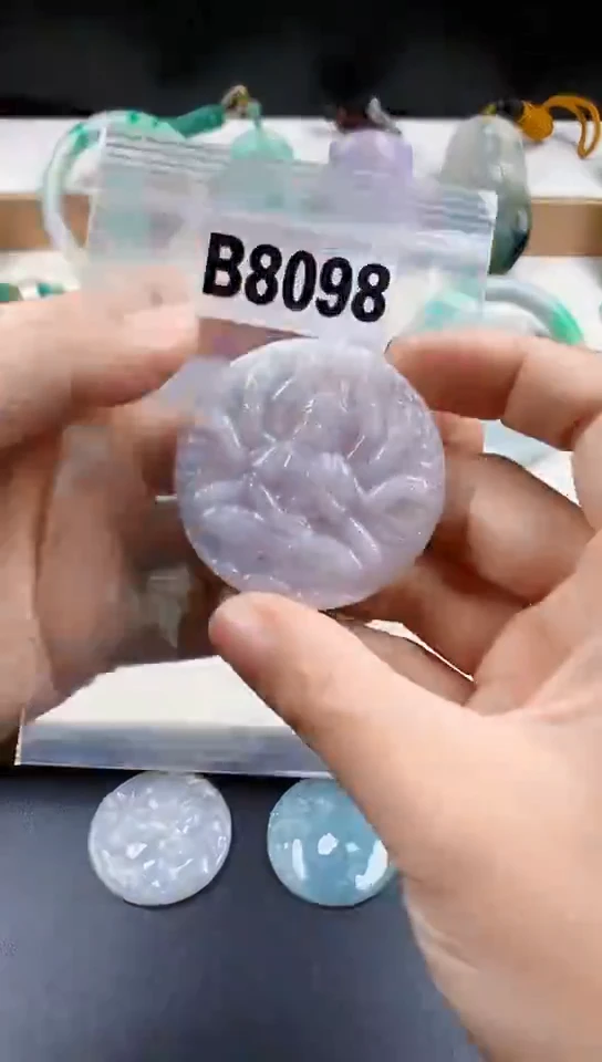 颈饰未镶嵌翡翠天然翡翠吊坠挂件
