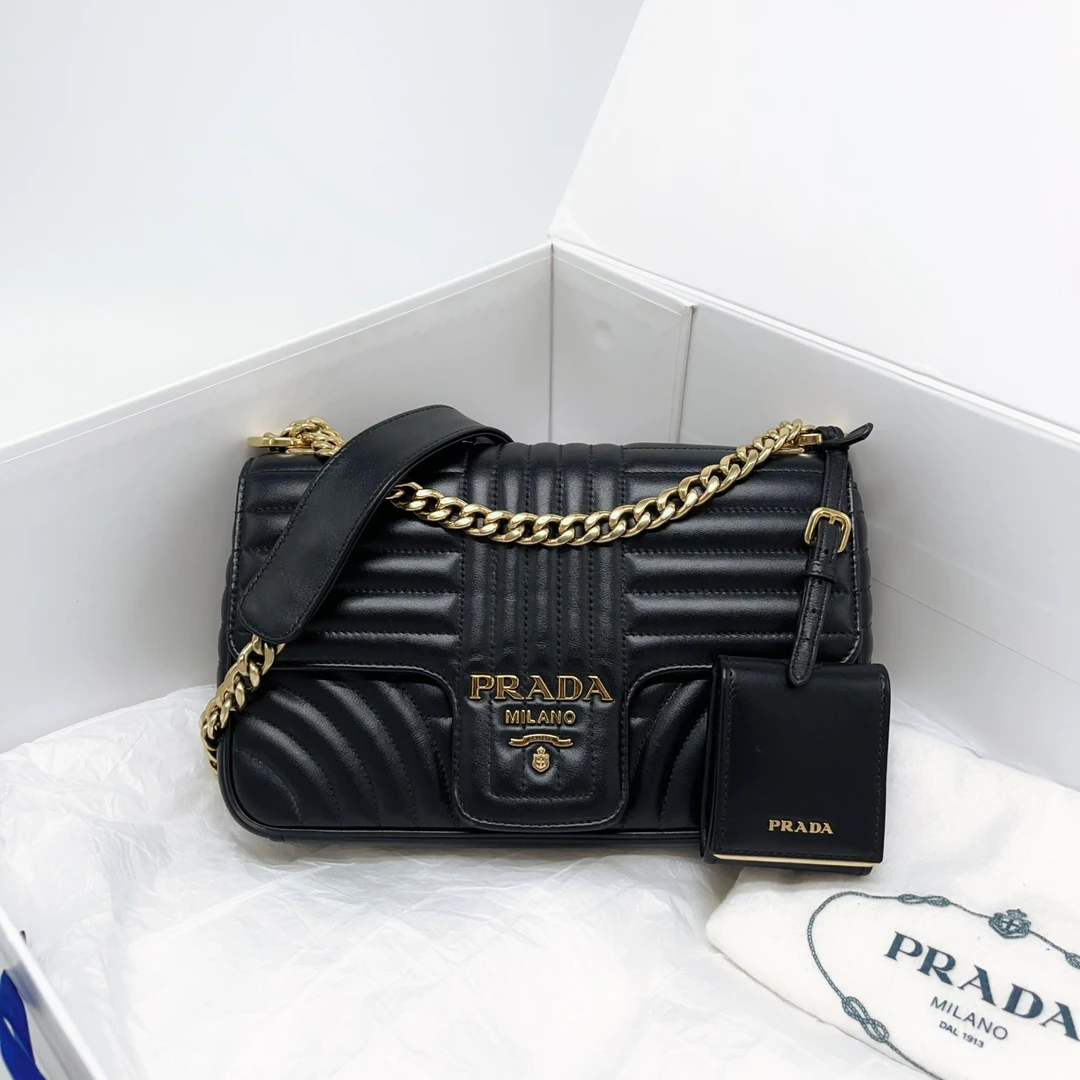 99新 Prada/普拉达 vv/单肩包/61559