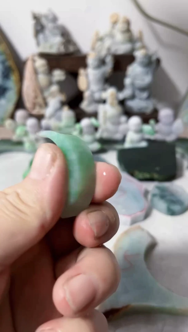 【闪购商品】翡翠吊坠(不含链)未镶嵌A1235