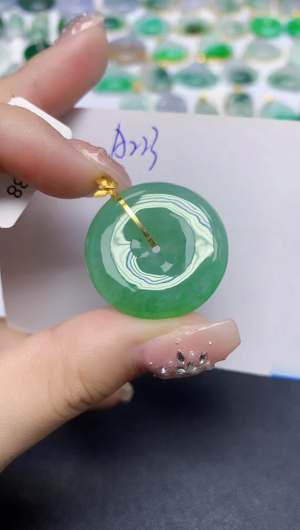 颈饰18K金镶嵌翡翠天然缅甸翡翠A货翡翠百元以上9元证书费自理