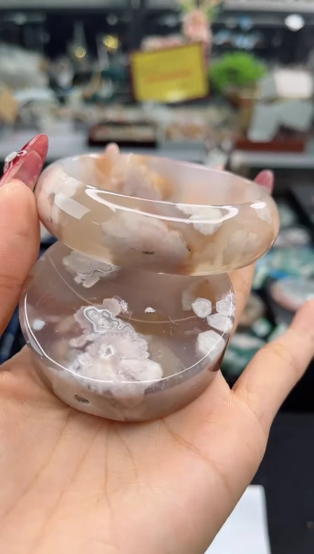 【闪购商品】石英质玉手镯未镶嵌61圈口（赠品镯心）3846515