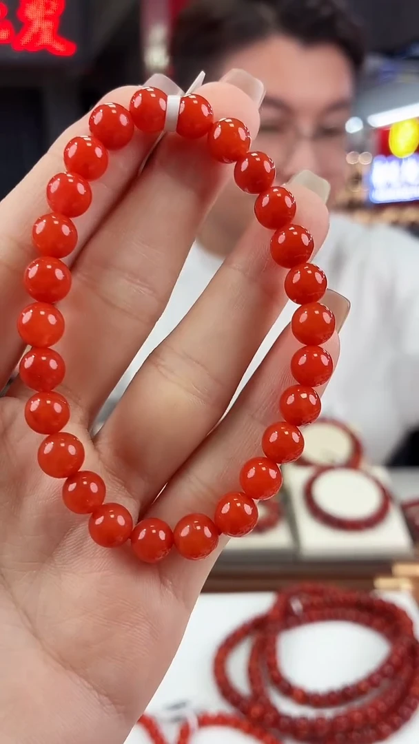 南红玛瑙滴水洞手串7+未镶嵌一个/条