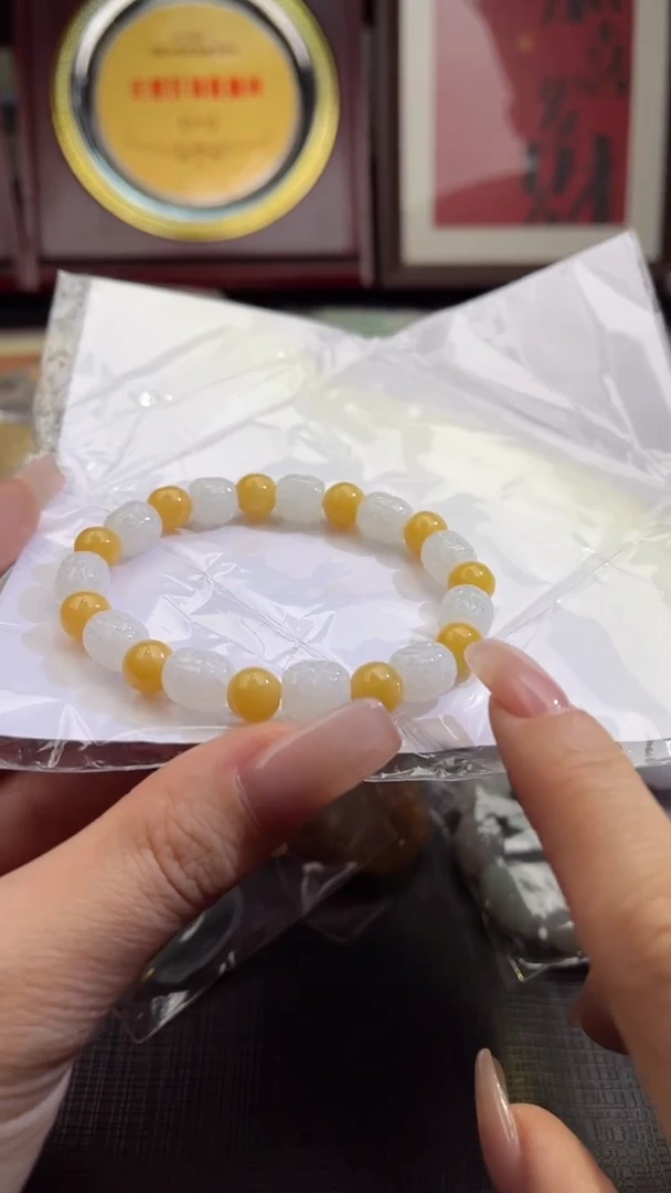 【闪购商品】翡翠颈饰未镶嵌100636684