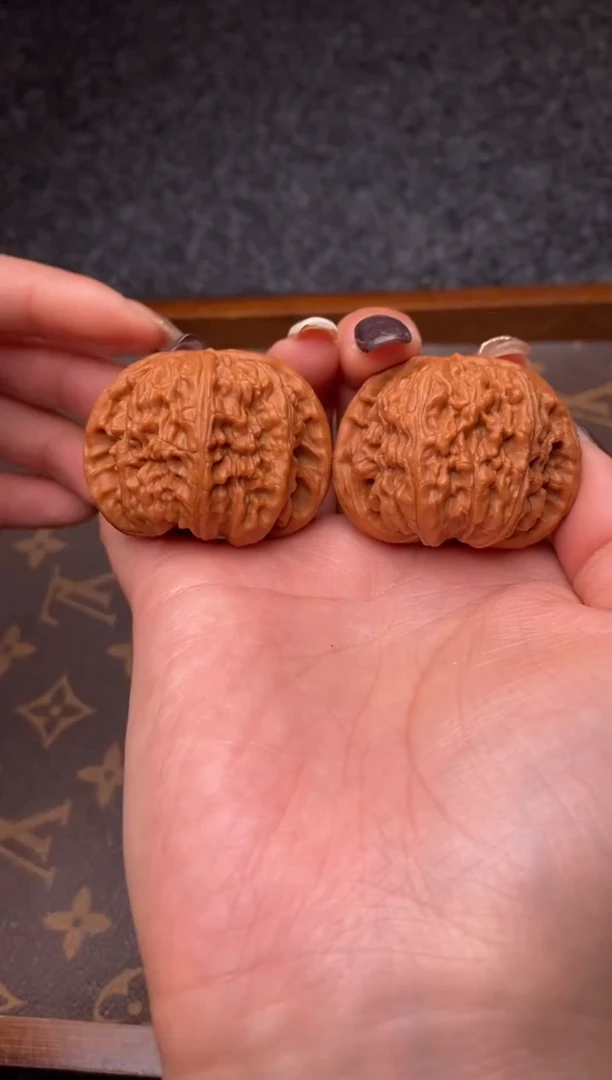 把件文玩核桃b280号43尺白狮子