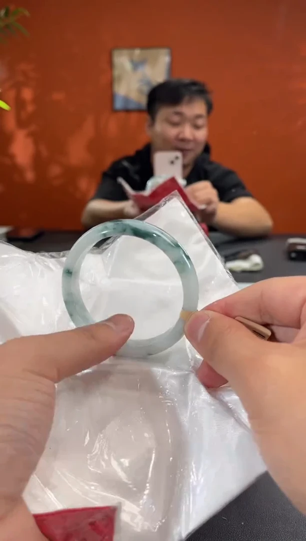 未镶嵌手镯翡翠11    57