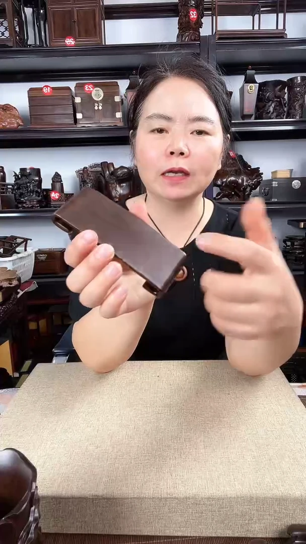 木薄老李红木工艺品