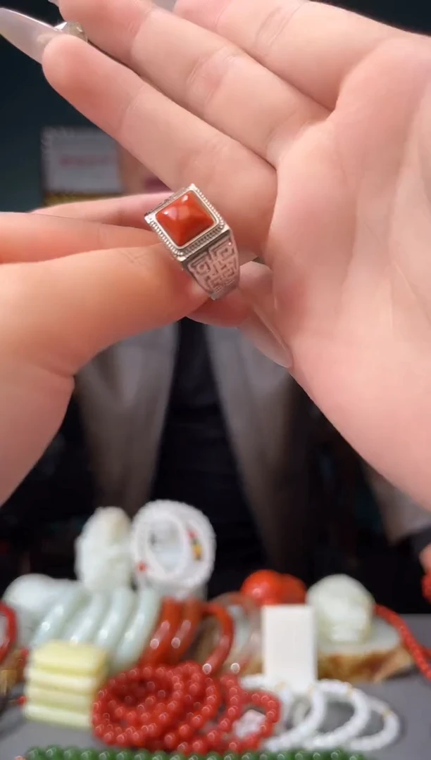 【闪购商品】南红玛瑙颈饰未镶嵌戒指