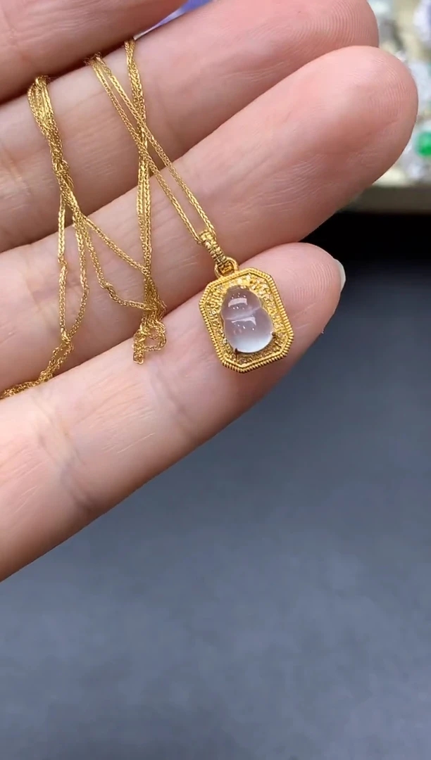 颈饰18K金镶嵌翡翠437-中国好珍宝