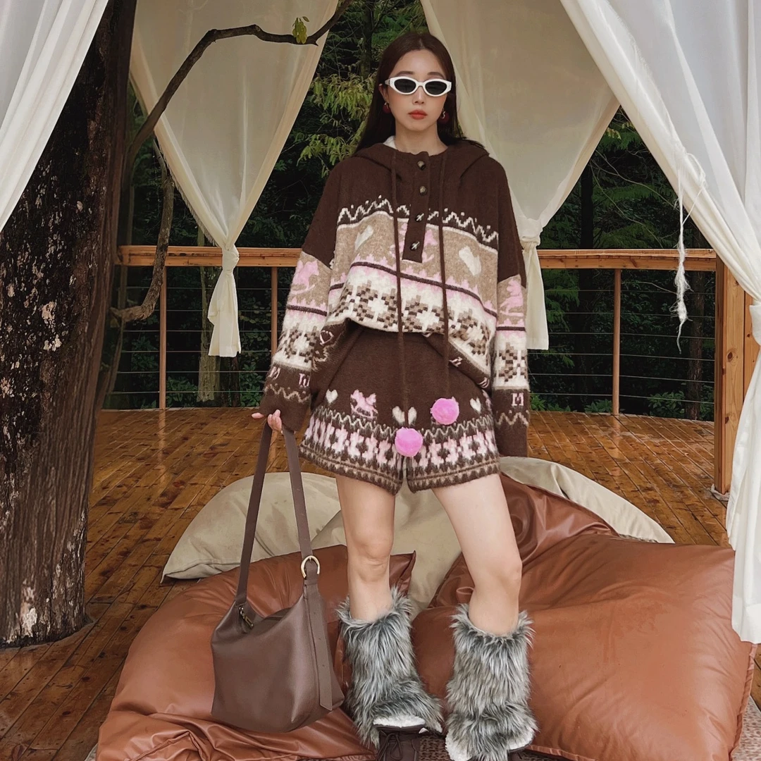 现货！双旦限定！复古小马费尔岛毛绒连帽套头卫衣短裤两件套Z8542