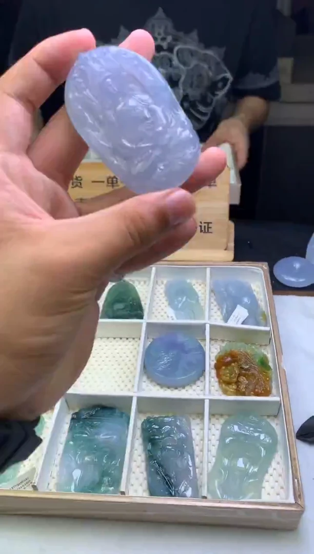 未镶嵌定制翡翠大**T31232121