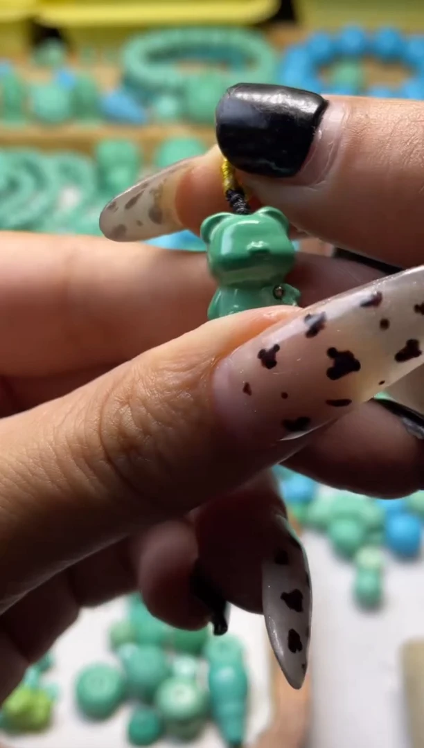 无非金属绿色暴力熊侧挂