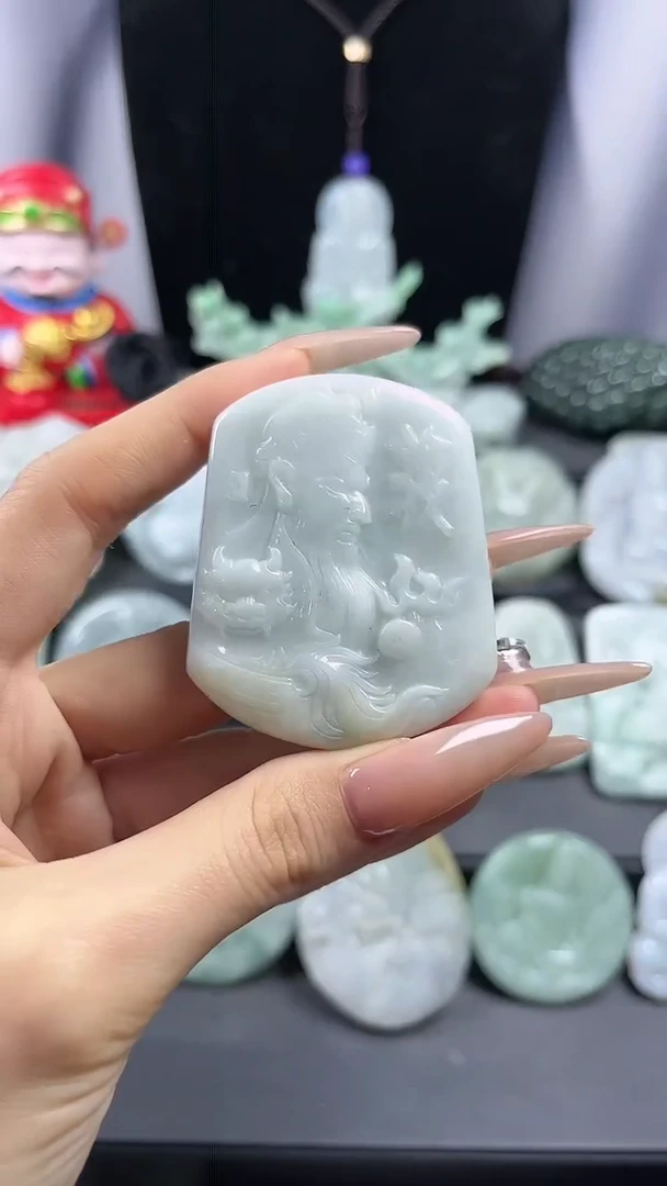 【闪购商品】翡翠颈饰未镶嵌关公